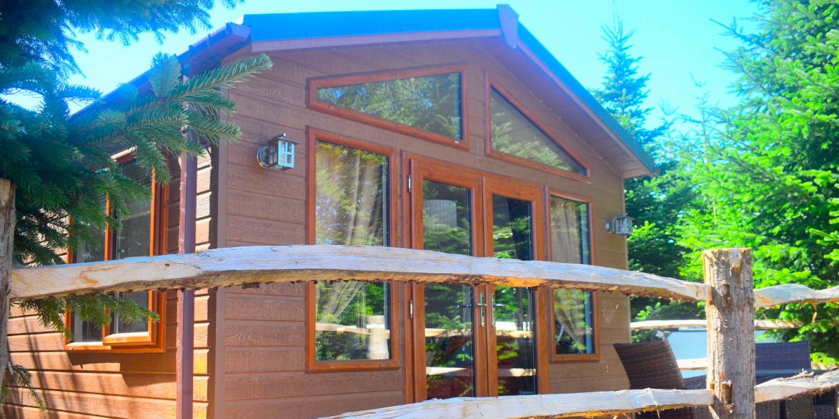 Tawny Lodge